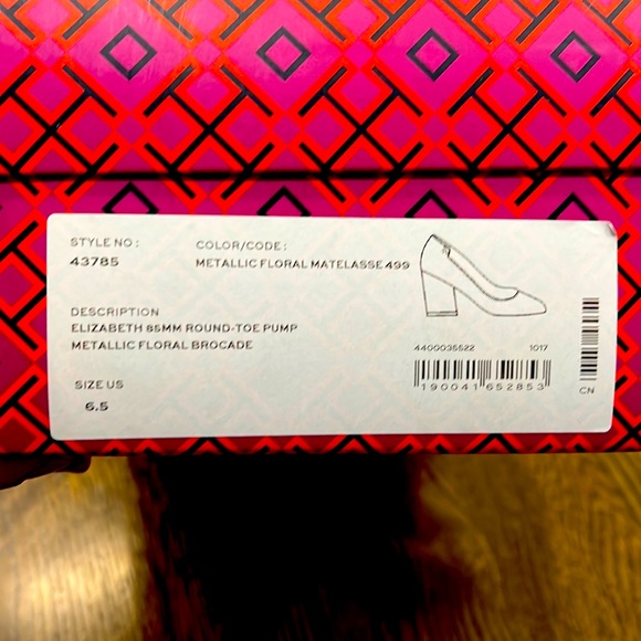 Tory Burch Elizabeth round toe pump metallic floral brocade - Picture 5 of 7